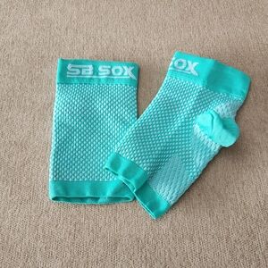 NWOT SB SOX Green Compression Socks.